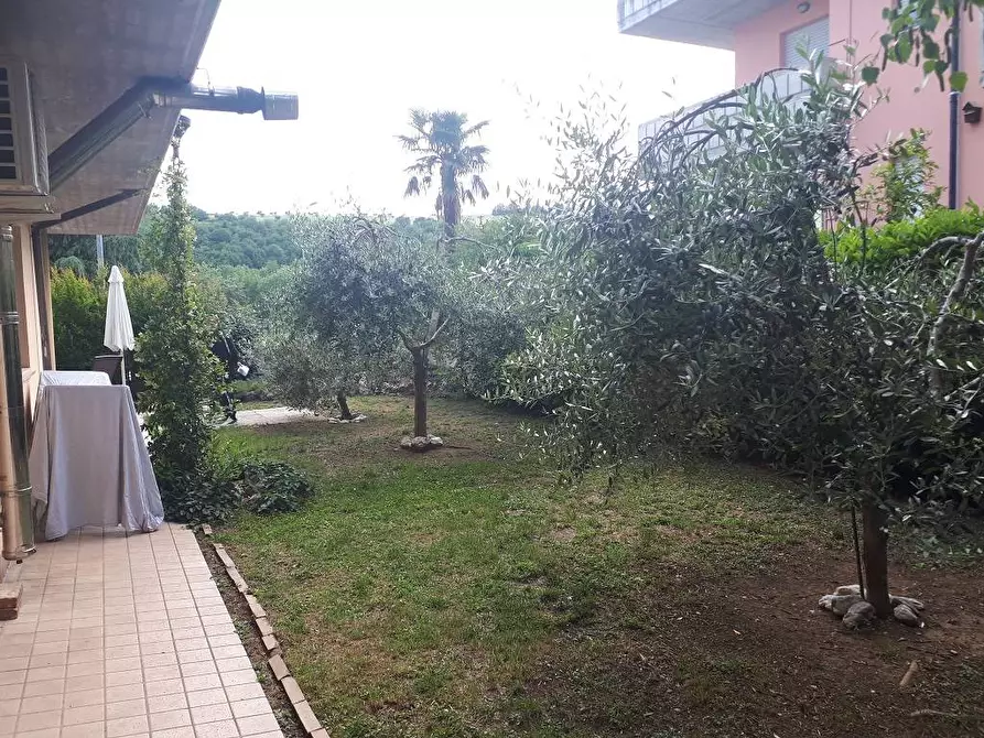 Immagine 6 di Villa in vendita  in Via Giorgio Perlasca a Teramo