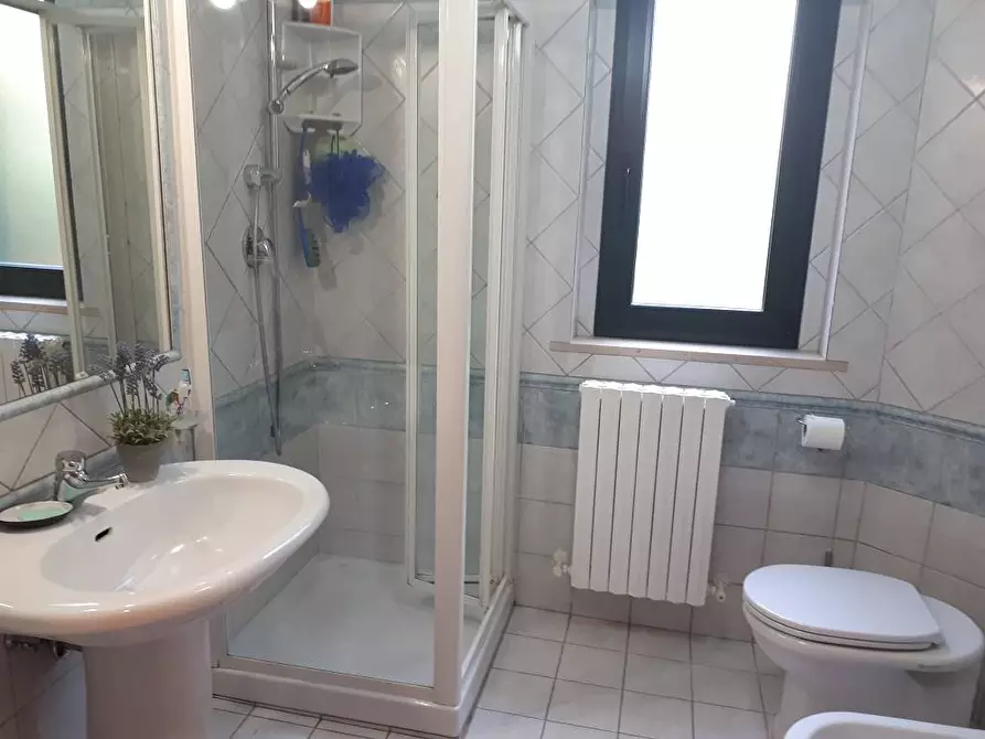 Immagine 18 di Villa in vendita  in Via Giorgio Perlasca a Teramo