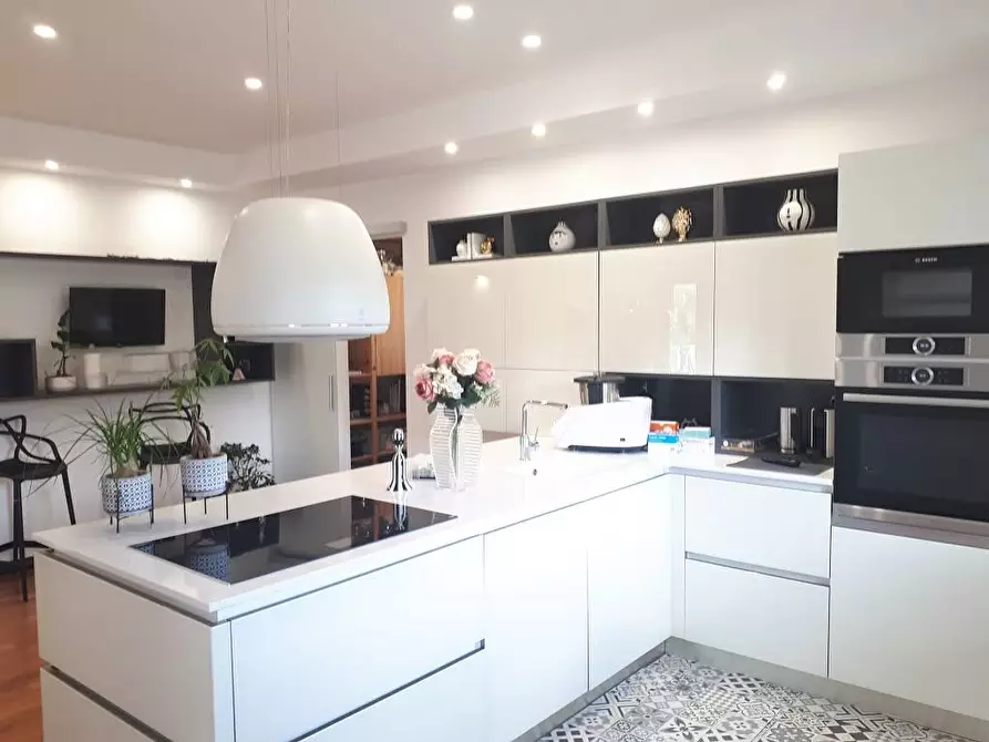 Immagine 23 di Villa in vendita  in Via Giorgio Perlasca a Teramo