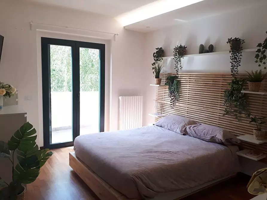 Immagine 25 di Villa in vendita  in Via Giorgio Perlasca a Teramo