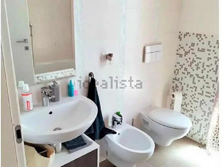 Immagine 10 di Appartamento in vendita  in Via Montezebio a Giulianova