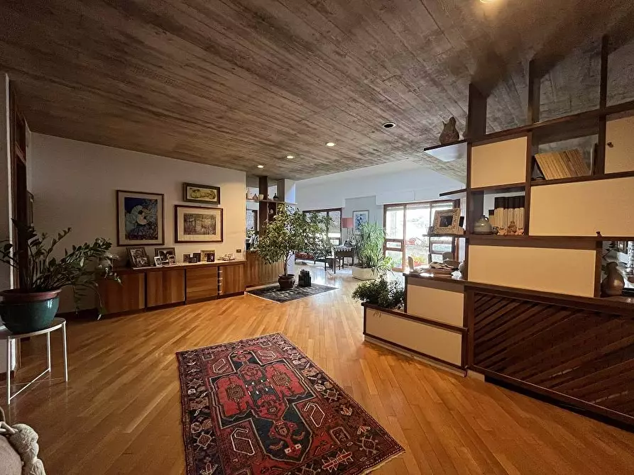 Immagine 5 di Casa indipendente in vendita  in Via Salvo D'Acquisto a Teramo