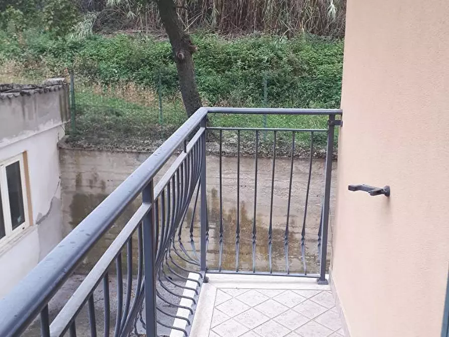 Immagine 25 di Casa semindipendente in vendita  in C. da Mezzanotte a Teramo