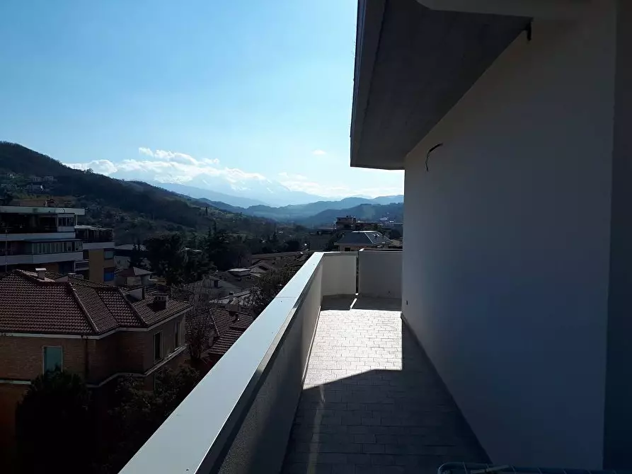 Immagine 13 di Appartamento in vendita  in Via R. Paolucci a Teramo