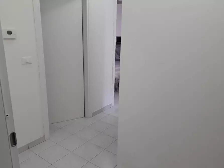 Immagine 10 di Appartamento in vendita  in Via Zola a Giulianova