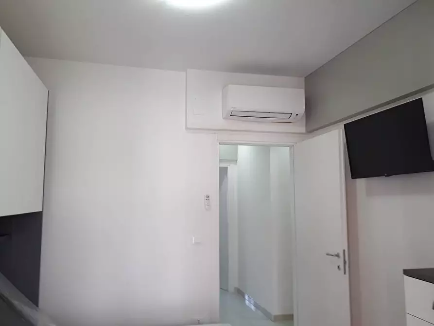 Immagine 18 di Appartamento in vendita  in Via Zola a Giulianova