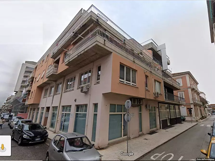 Immagine 28 di Appartamento in vendita  in Via Zola a Giulianova