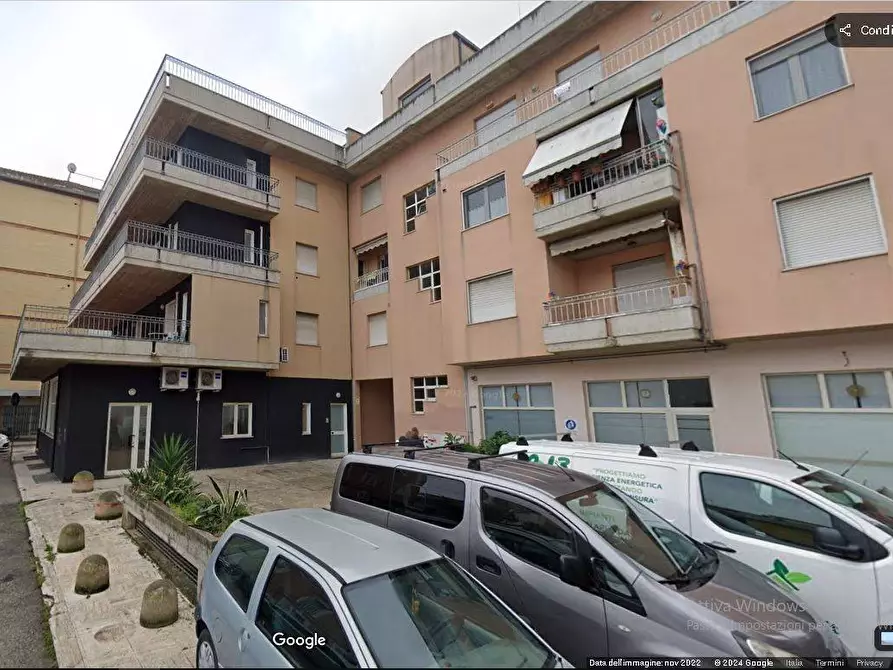 Immagine 29 di Appartamento in vendita  in Via Zola a Giulianova