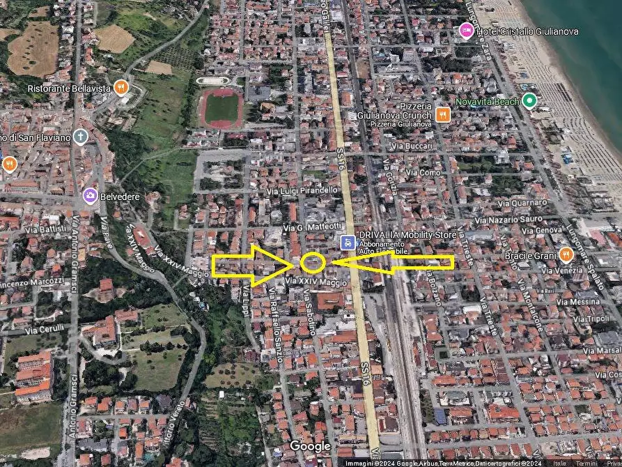 Immagine 30 di Appartamento in vendita  in Via Zola a Giulianova