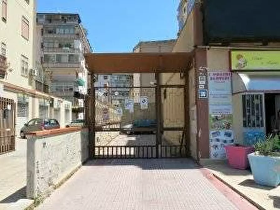 Immagine 2 di Ufficio in vendita  in Via Ammiraglio Paolo Thaon Di Revel a Palermo