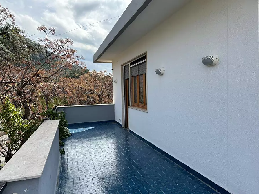 Immagine 19 di Villetta a schiera in affitto  in Via Lucrezio a Palermo