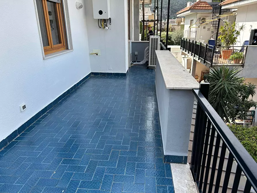 Immagine 21 di Villetta a schiera in affitto  in Via Lucrezio a Palermo