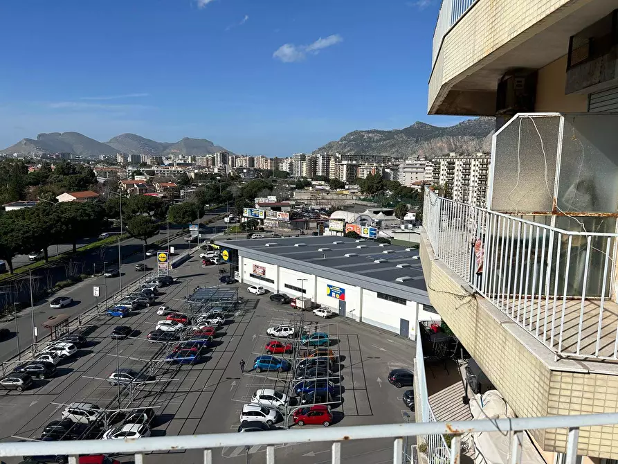 Immagine 7 di Appartamento in vendita  in Via Raffaello a Palermo