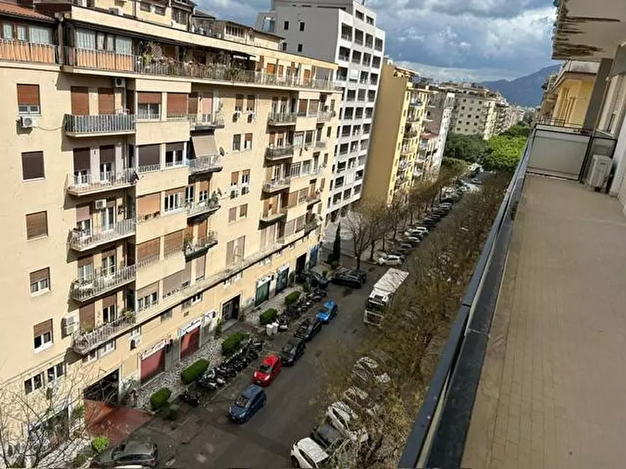 Immagine 22 di Appartamento in affitto  in VIA DEL BERSAGLIERE a Palermo