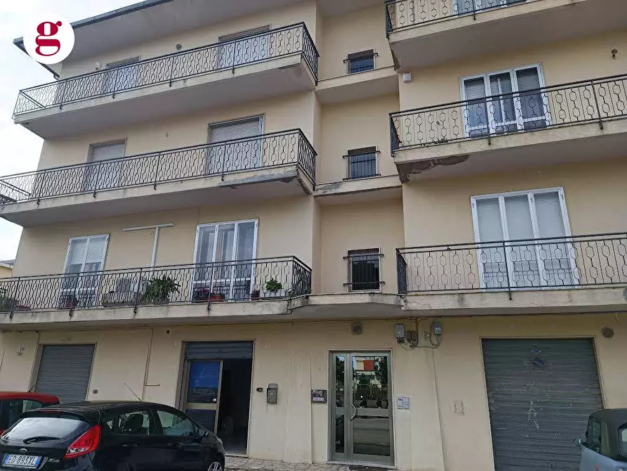 Immagine 4 di Locale commerciale in affitto  in Via Dante Gabriele Rossetti a Vasto