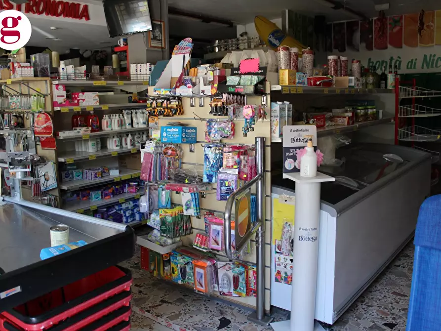 Immagine 9 di Locale commerciale in vendita  in Corso Zara a Vasto