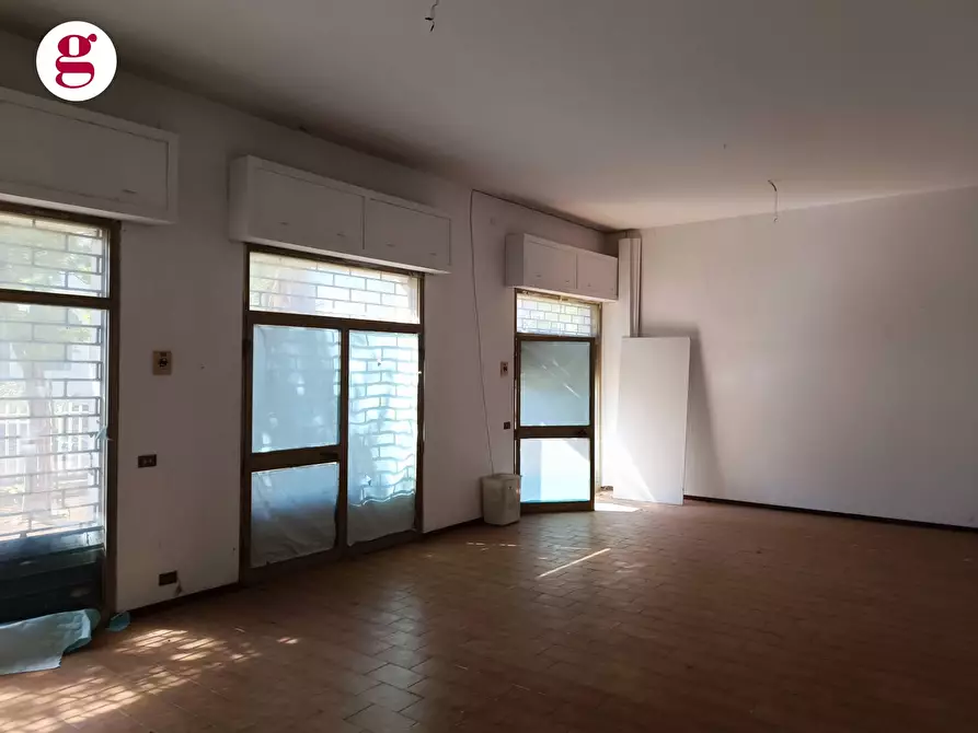 Immagine 6 di Locale commerciale in affitto  in Via delle Gardenie a Vasto