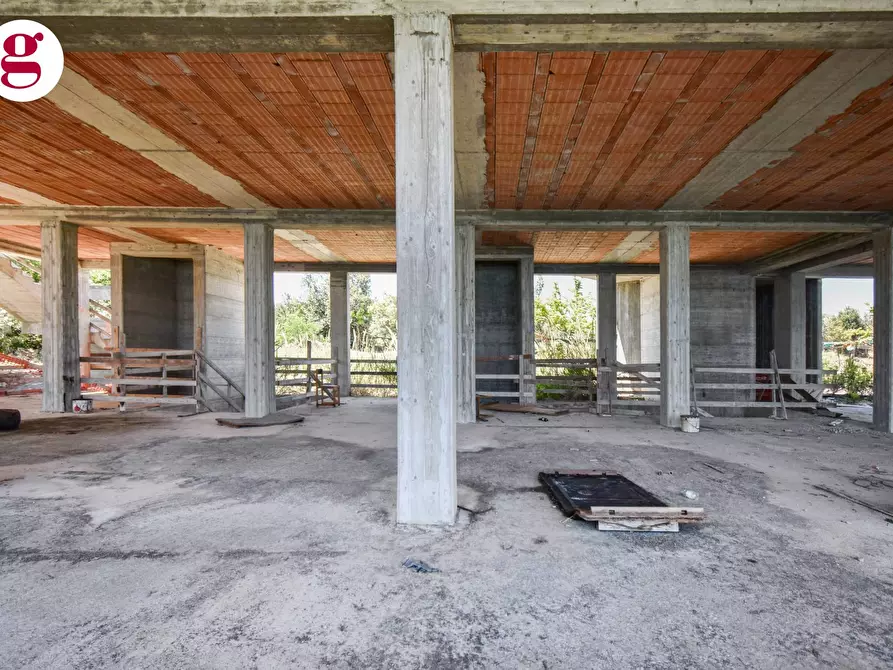 Immagine 12 di Attività commerciale in vendita  in Strada Statale 16 Nord a Vasto