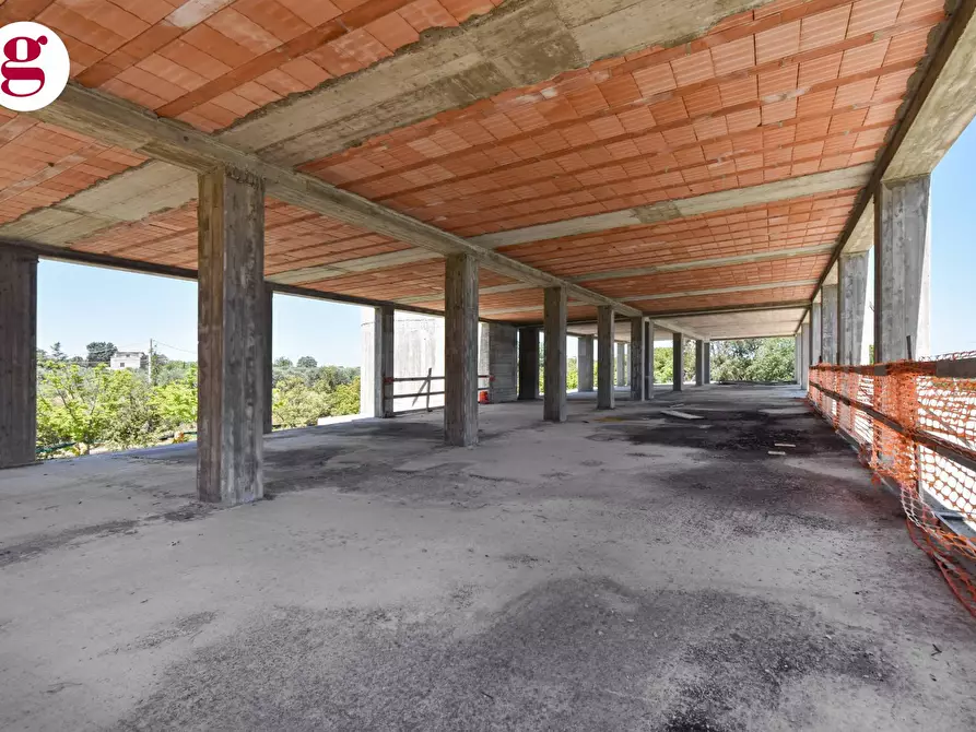 Immagine 21 di Attività commerciale in vendita  in Strada Statale 16 Nord a Vasto