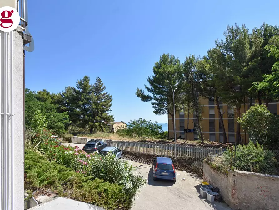 Immagine 25 di Appartamento in vendita  in Via Bizet a Vasto