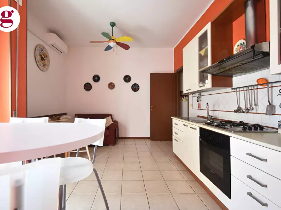 Immagine 13 di Appartamento in vendita  in Viale Raffaele Paolucci a Vasto