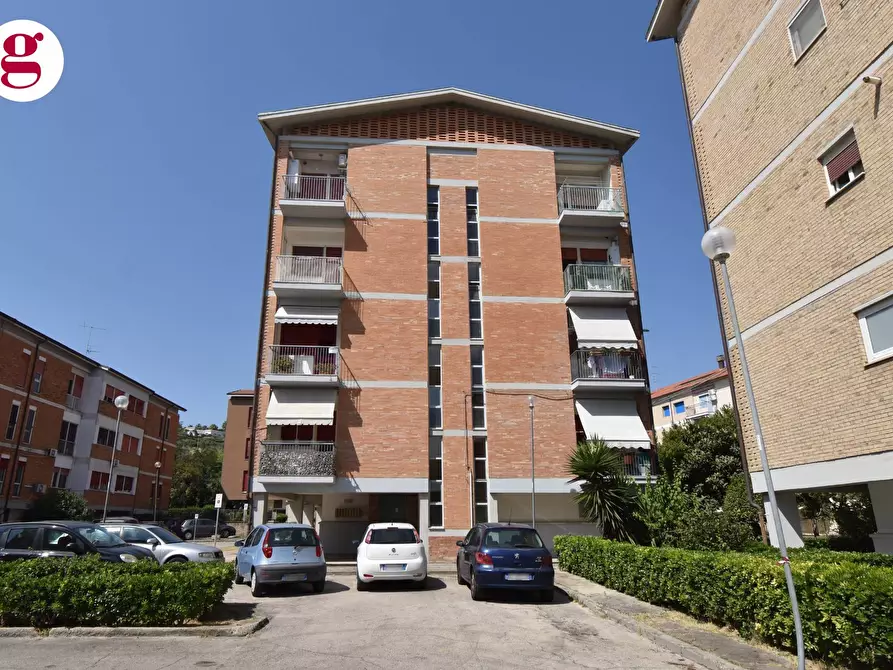 Immagine 24 di Appartamento in vendita  in Viale Raffaele Paolucci a Vasto