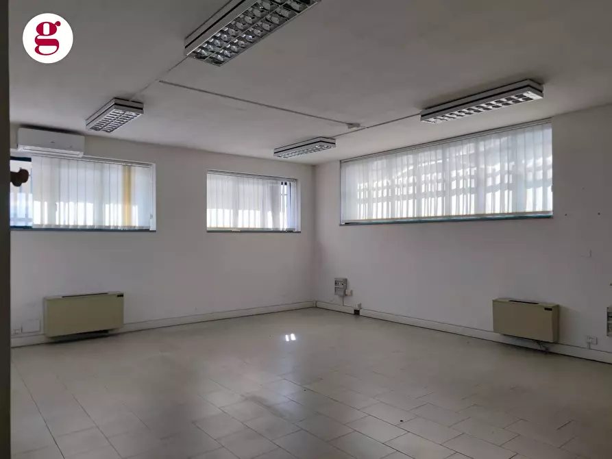 Immagine 8 di Locale commerciale in affitto  in Via del Porto a Vasto