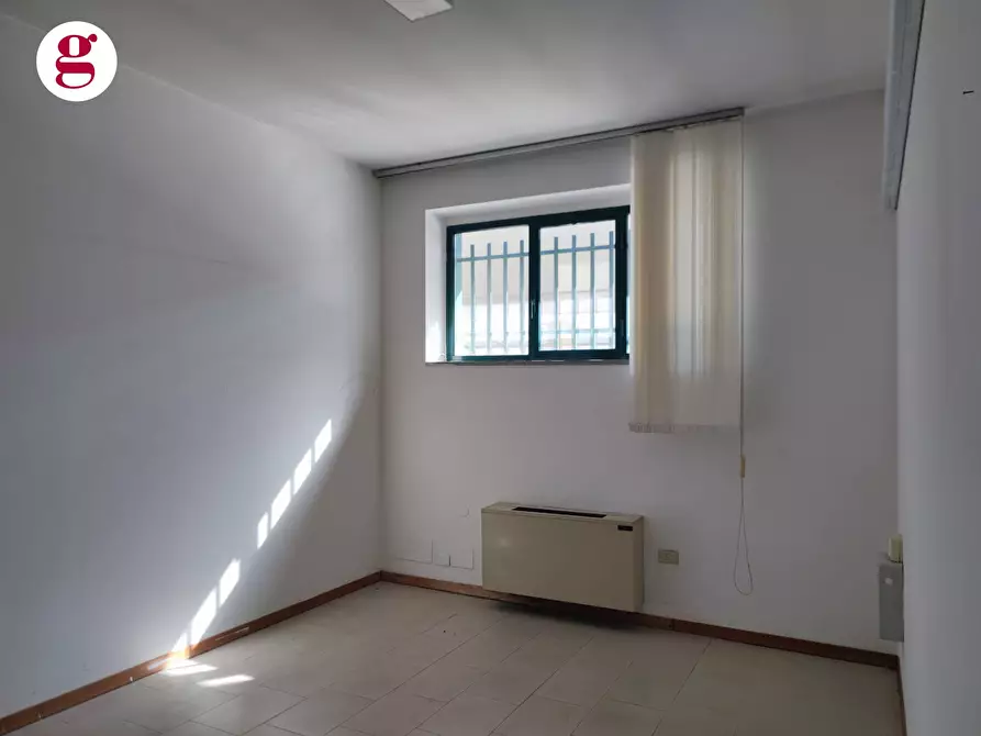 Immagine 18 di Locale commerciale in affitto  in Via del Porto a Vasto