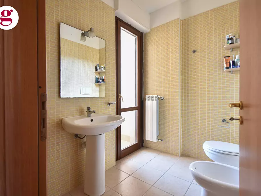 Immagine 14 di Appartamento in vendita  in Via FFSS a Vasto