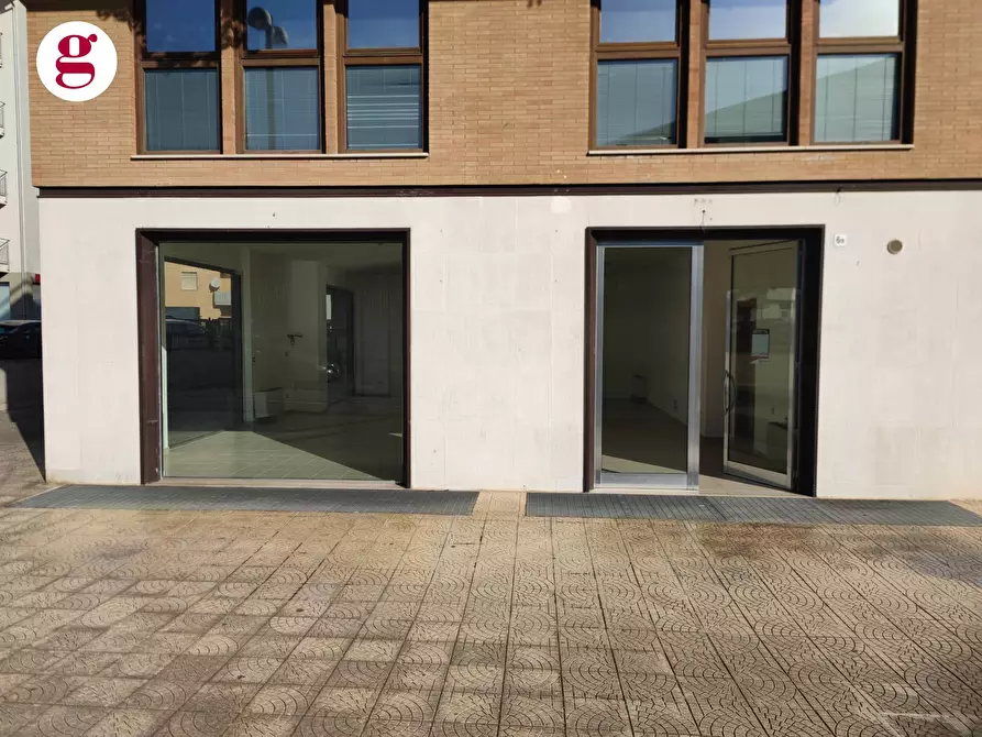 Immagine 13 di Locale commerciale in affitto  in Via Alessandrini a Vasto