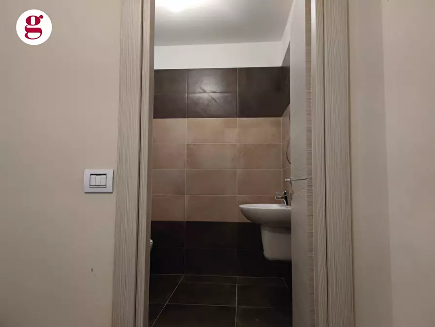 Immagine 7 di Ufficio in affitto  in Via Giulio Cesare a Vasto