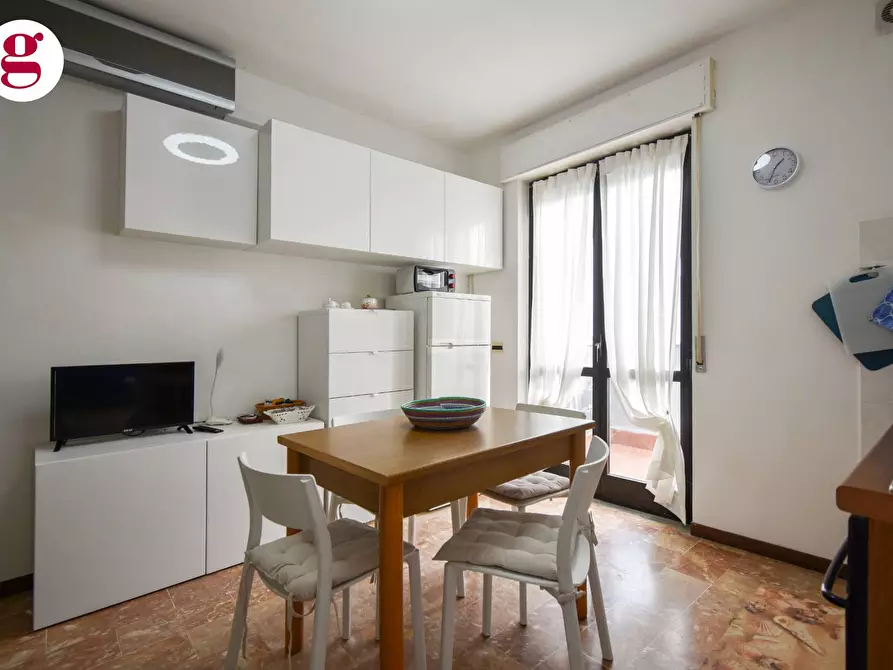 Immagine 11 di Appartamento in vendita  in Strada Statale 16 Sud a Vasto