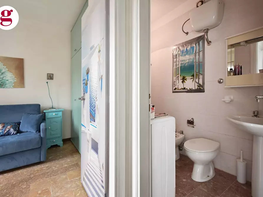 Immagine 15 di Appartamento in vendita  in Strada Statale 16 Sud a Vasto