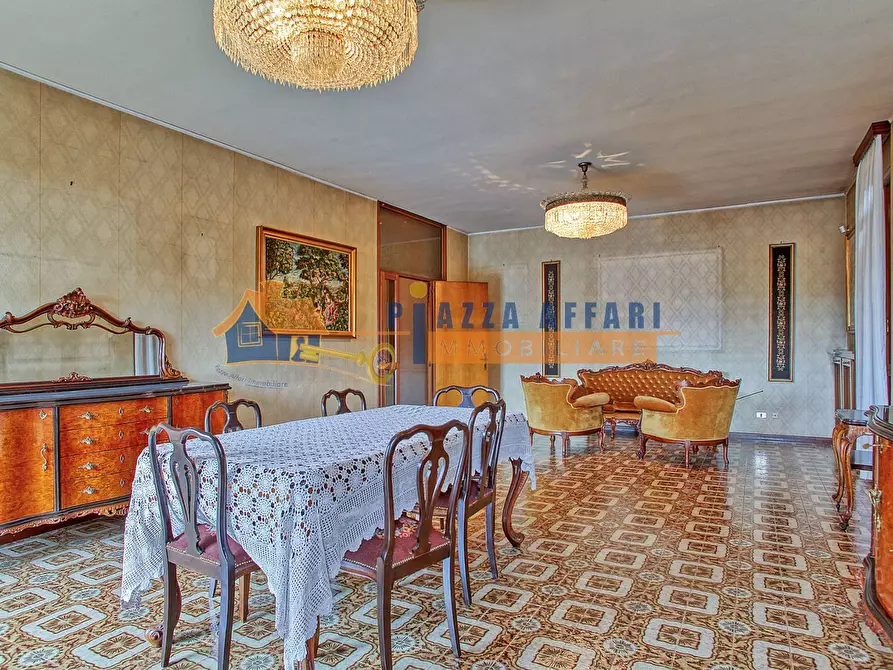 Immagine 28 di Villa in vendita  in via Vittorio Veneto a Oggiona Con Santo Stefano