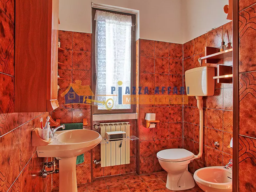 Immagine 20 di Villa in vendita  in via Cascinazza a Castronno