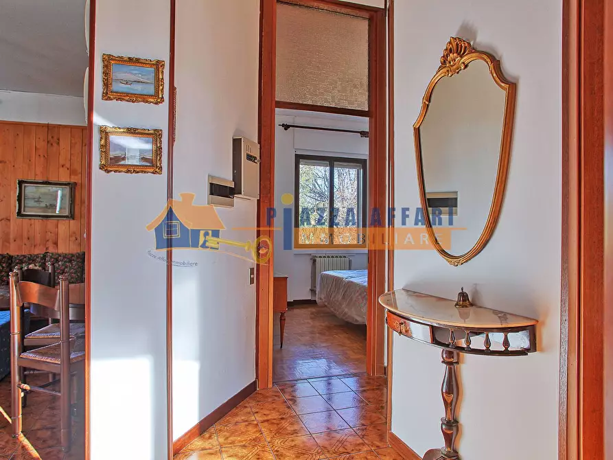 Immagine 23 di Villa in vendita  in via Cascinazza a Castronno