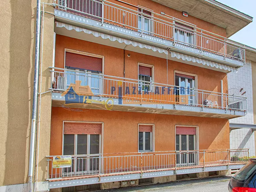 Immagine 3 di Appartamento in vendita  in via Caronno Varesino a Morazzone