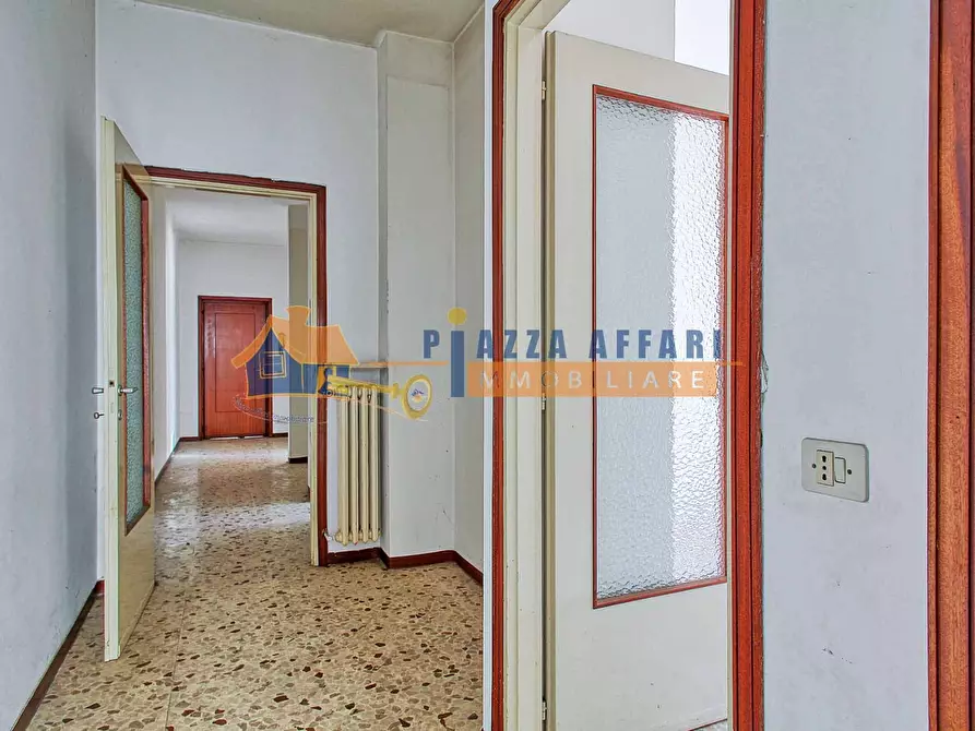 Immagine 7 di Appartamento in vendita  in via Caronno Varesino a Morazzone