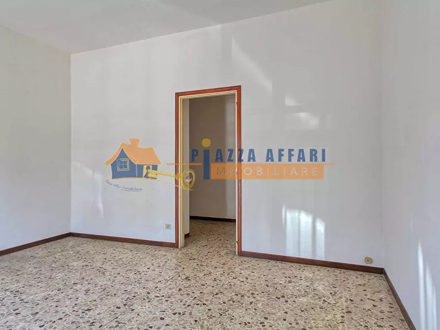 Immagine 9 di Appartamento in vendita  in via Caronno Varesino a Morazzone