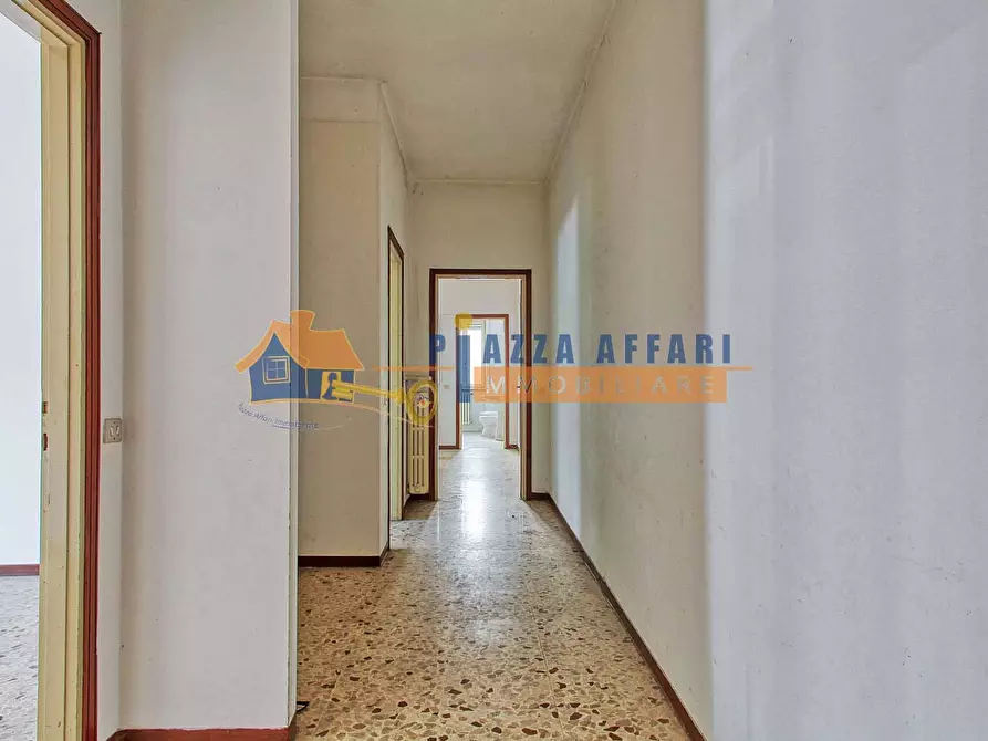 Immagine 13 di Appartamento in vendita  in via Caronno Varesino a Morazzone