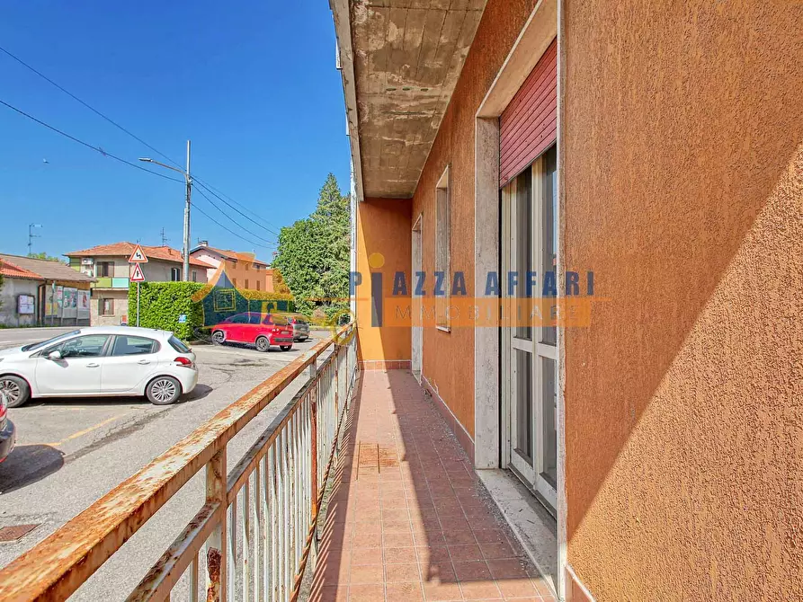 Immagine 21 di Appartamento in vendita  in via Caronno Varesino a Morazzone