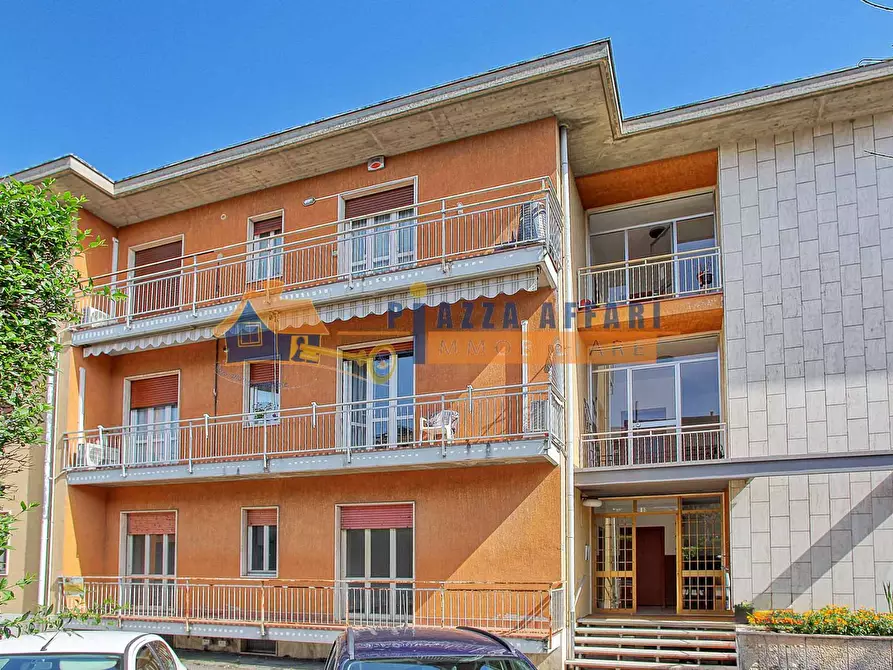 Immagine 30 di Appartamento in vendita  in via Caronno Varesino a Morazzone