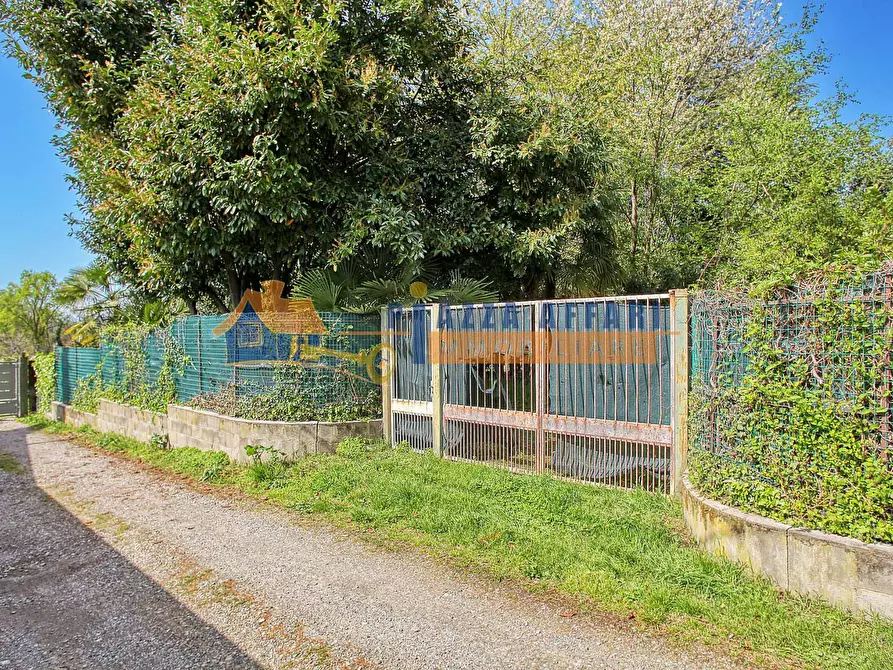 Immagine 17 di Terreno residenziale in vendita  in via Radaelli a Caronno Varesino