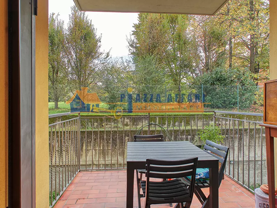 Immagine 4 di Appartamento in vendita  in via vittorini a Caronno Varesino