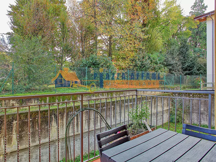 Immagine 20 di Appartamento in vendita  in via vittorini a Caronno Varesino