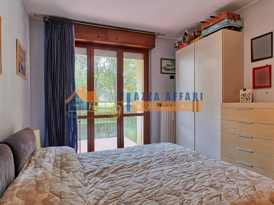 Immagine 23 di Appartamento in vendita  in via vittorini a Caronno Varesino