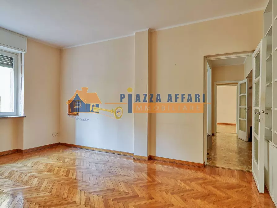 Immagine 9 di Ufficio in vendita  in via Bagaini a Varese