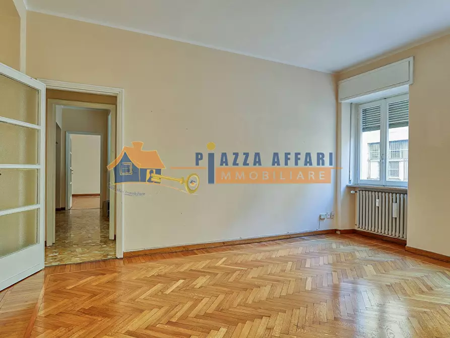 Immagine 14 di Ufficio in vendita  in via Bagaini a Varese