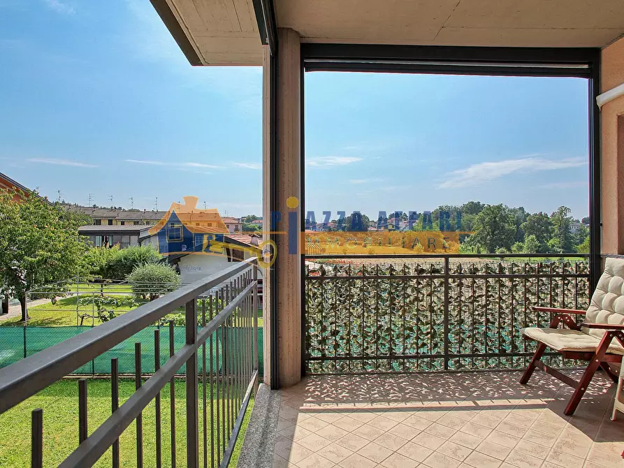 Immagine 30 di Appartamento in vendita  in via Leonardo da Vinci a Caronno Varesino