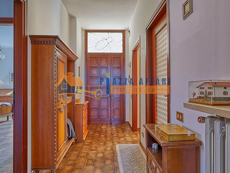 Immagine 18 di Casa bifamiliare in vendita  in via Macchi a Caronno Varesino